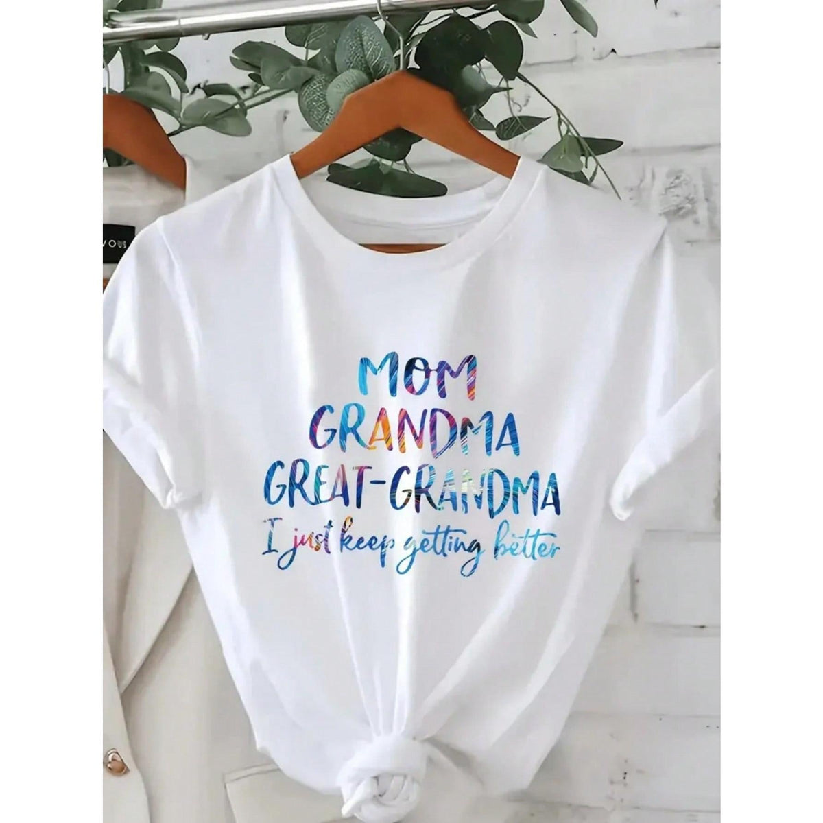 Women's Printed T-Shirt - 'Mom, Grandma, Great-Grandmother, I'm Getting Better' Colorful Letter Print Round Neck Short Sleeve Casual Top