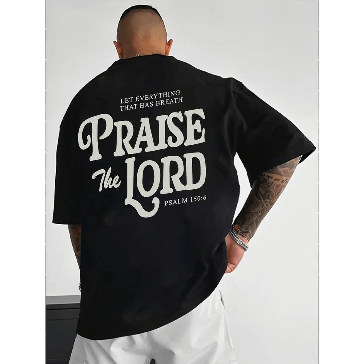 Fashionable retro street-style patterned T-shirt with motivational letter prints, loose fit, classic casual everyday style, perfect for daily wear and relaxed occasions, an essential aesthetic streetwear piece that creates a laid-back cool vibe