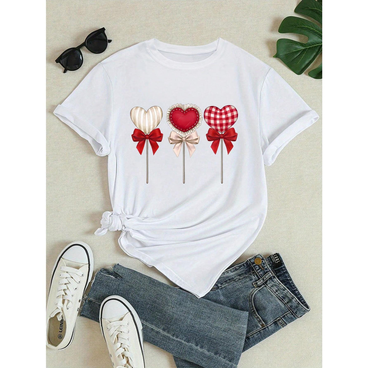 Women Casual T-Shirt, Comic Heart Pattern For Valentine's Day