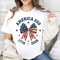 Men's Short-Sleeve Round Neck Flag T-Shirt - White Streetwear Casual Clothes with 250 Stars, Stripes and Bow Print for Independence Day Celebration