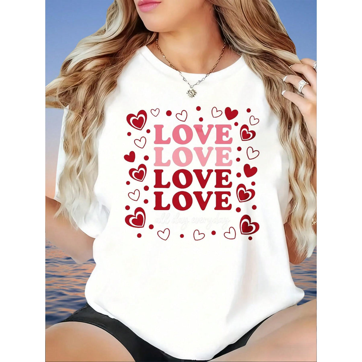 Love Love Love Heart Print Women's Casual T-Shirt Valentine's Day Top For Women Summer Fashion Graphic Tee ShirtWomen's T-Shirt, 220g