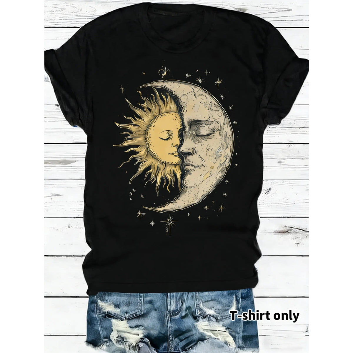 Women's Bohemian Style T-shirt with Mysterious Sun & Moon Face Print, Retro Hippie Style, Short Sleeve Casual Crew Neck Top, Perfect Choice for Women's Spring & Summer Wear Fit Womenswear Soft Tshirt